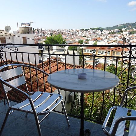 Pension Margarita Skiathos Town Bagian luar foto
