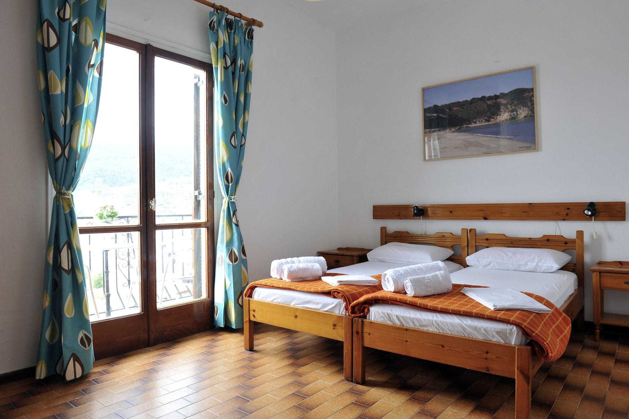 Pension Margarita Skiathos Town Bagian luar foto