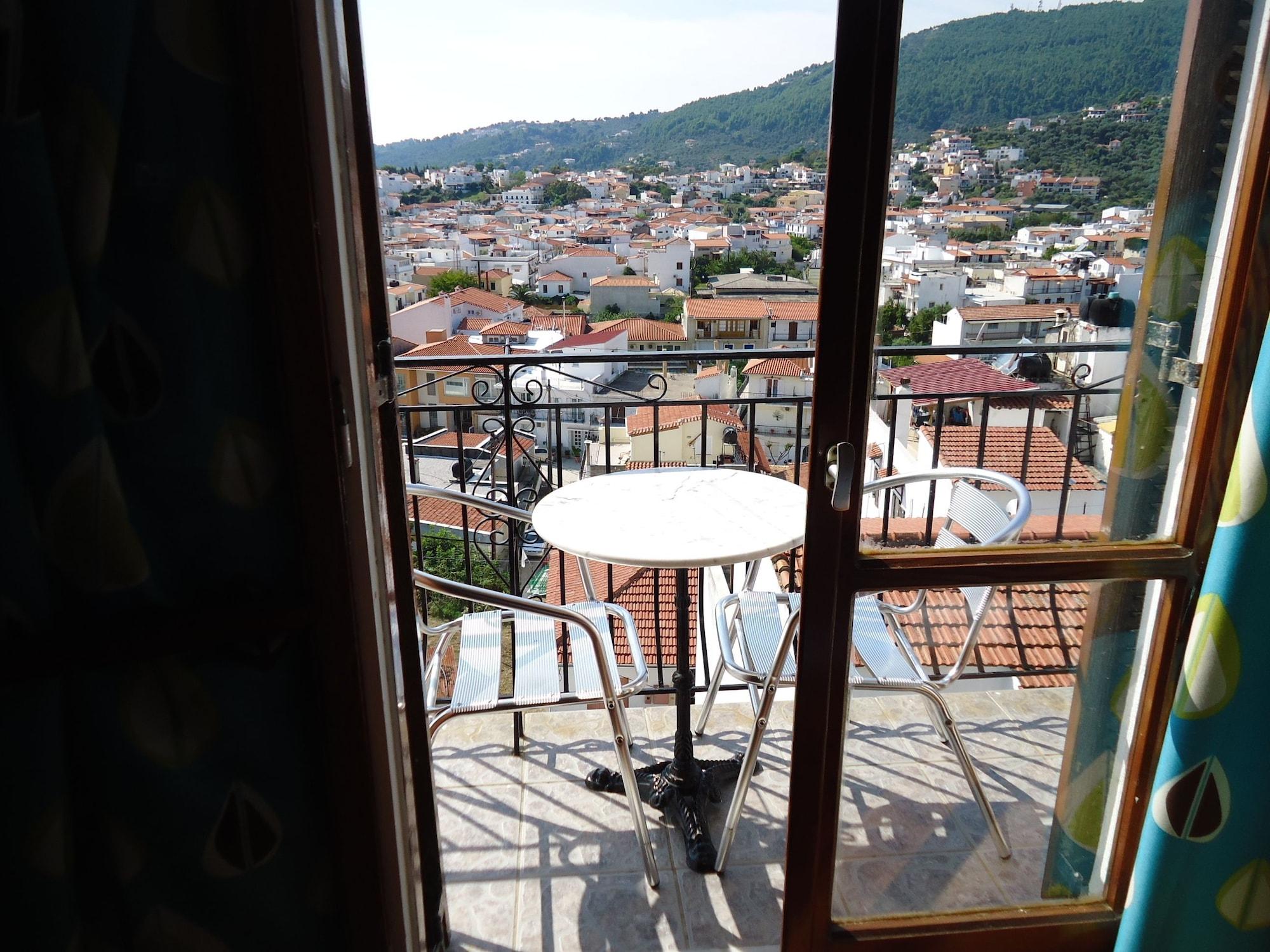 Pension Margarita Skiathos Town Bagian luar foto