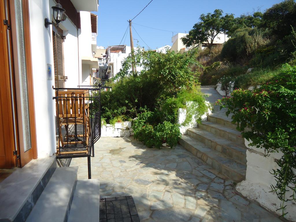 Pension Margarita Skiathos Town Bagian luar foto