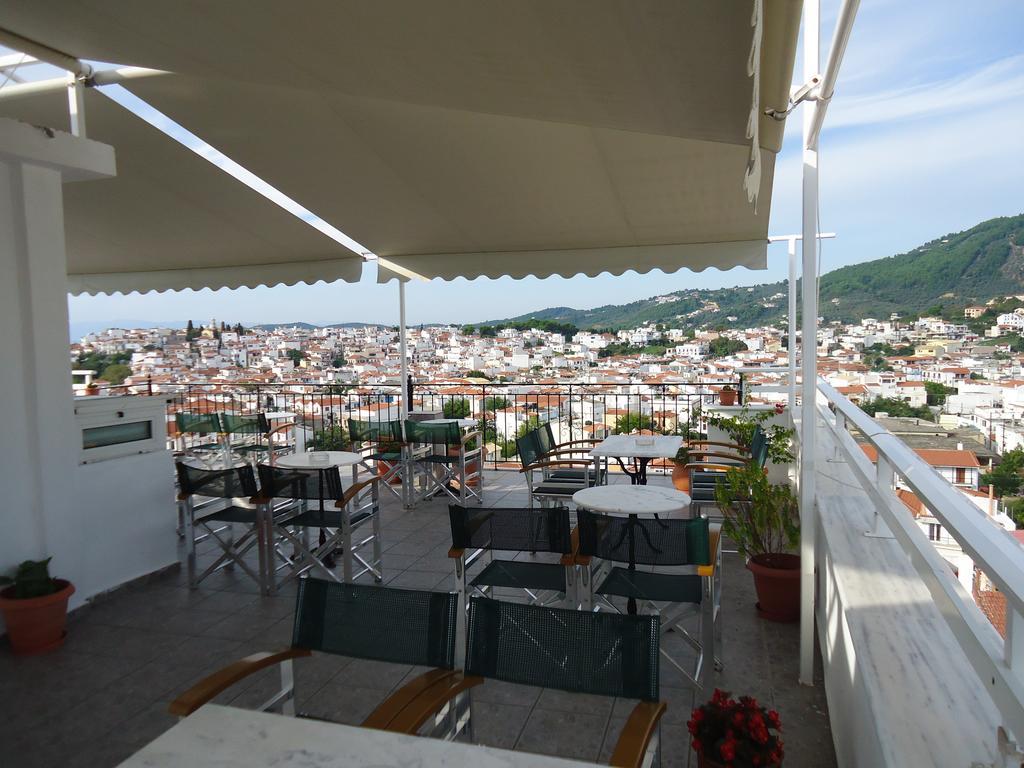 Pension Margarita Skiathos Town Bagian luar foto