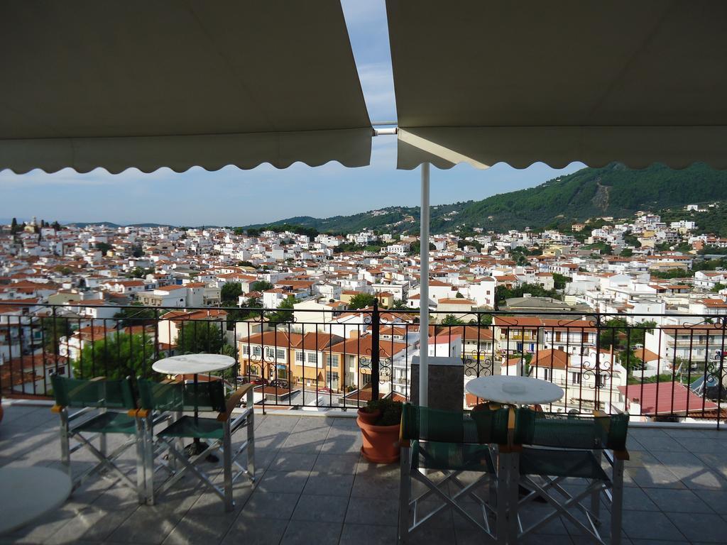 Pension Margarita Skiathos Town Bagian luar foto