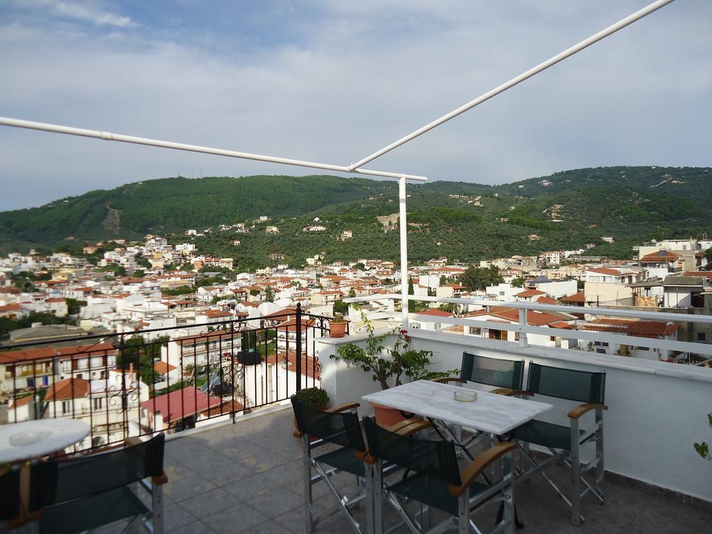 Pension Margarita Skiathos Town Bagian luar foto