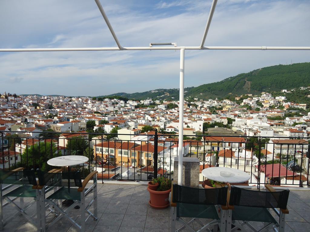 Pension Margarita Skiathos Town Bagian luar foto