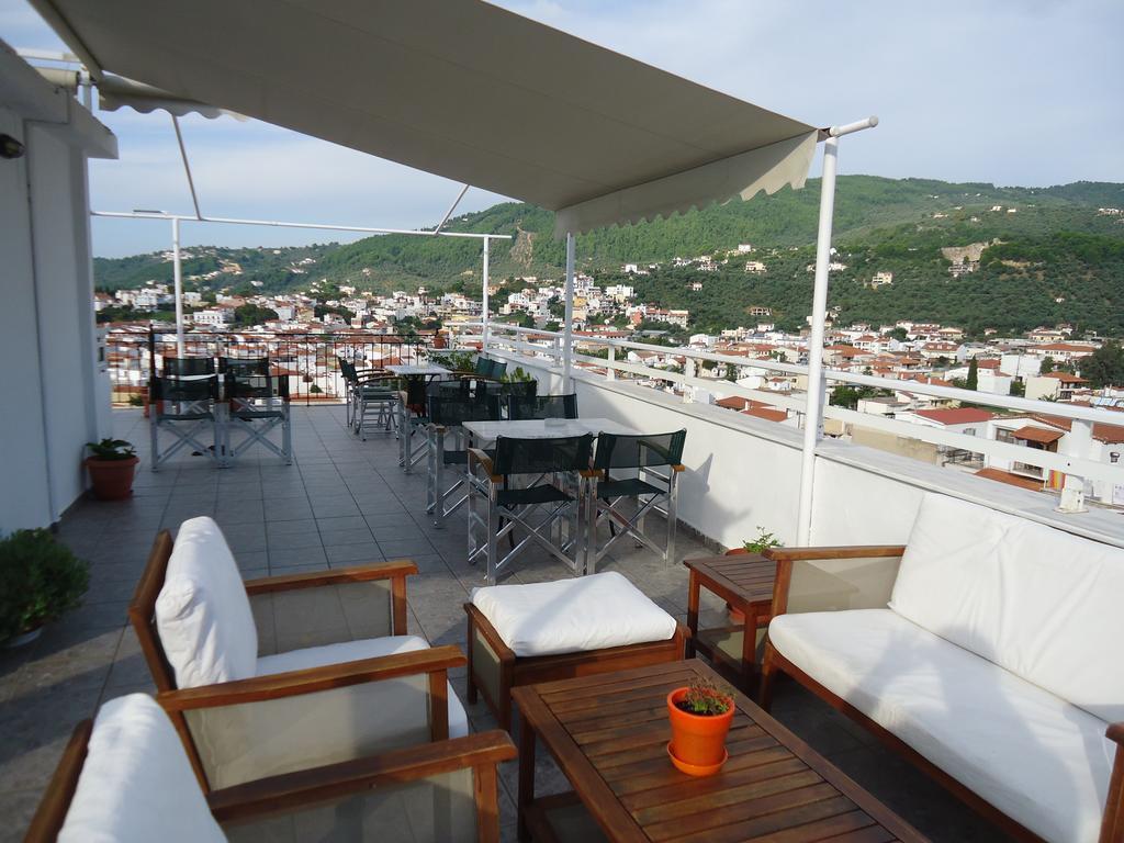 Pension Margarita Skiathos Town Bagian luar foto
