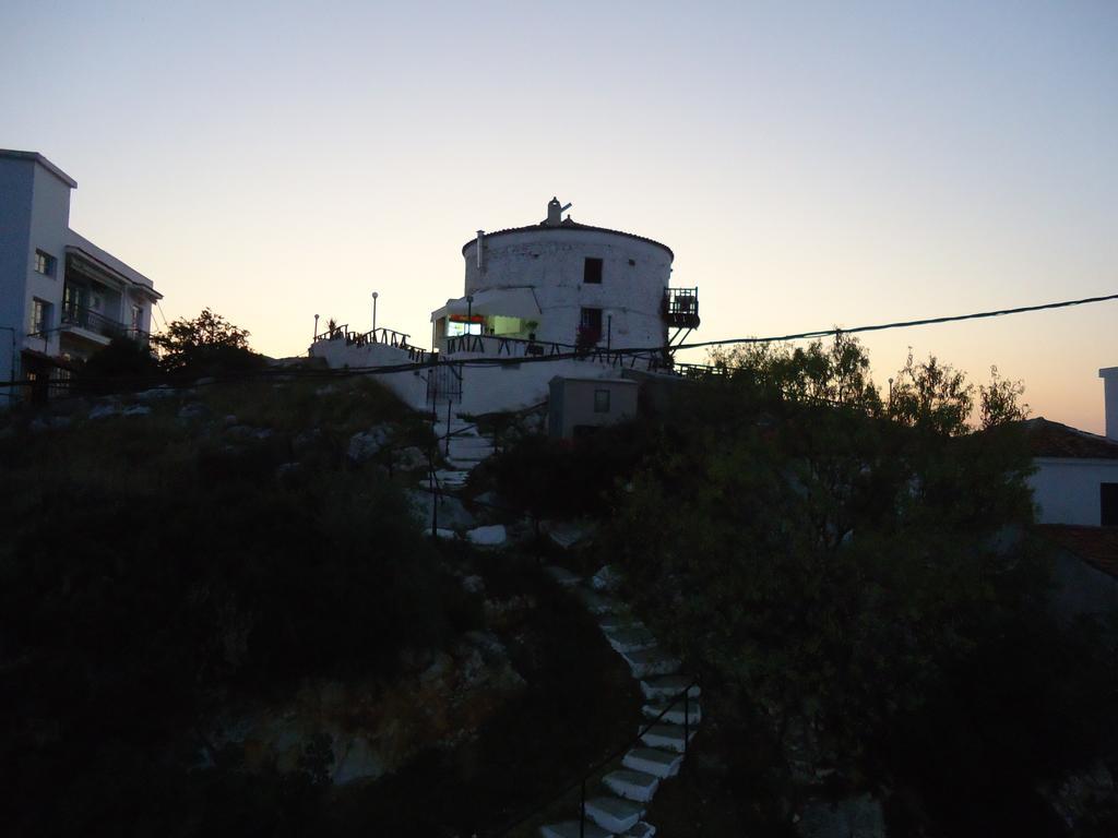Pension Margarita Skiathos Town Bagian luar foto